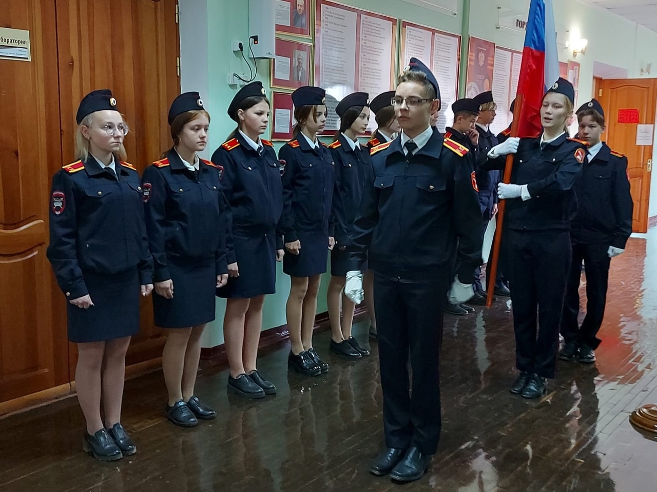 вынос знамени.jpg