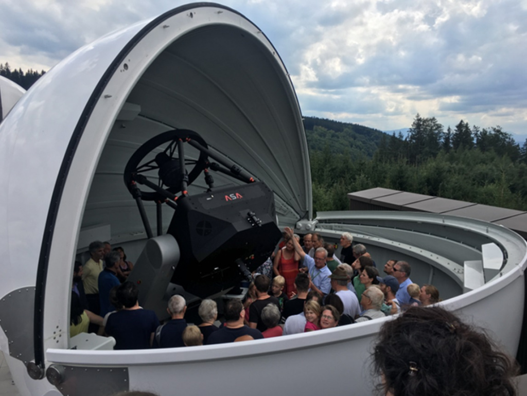 Обсерватория внутри.jpg Обсерватория внутри.jpg