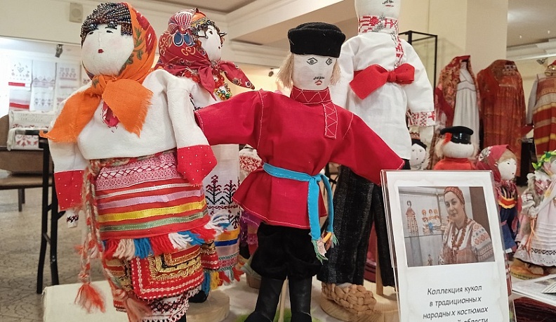 В Калужском Доме музыки открылась областная выставка-конкурс «КоЛюТоДа»