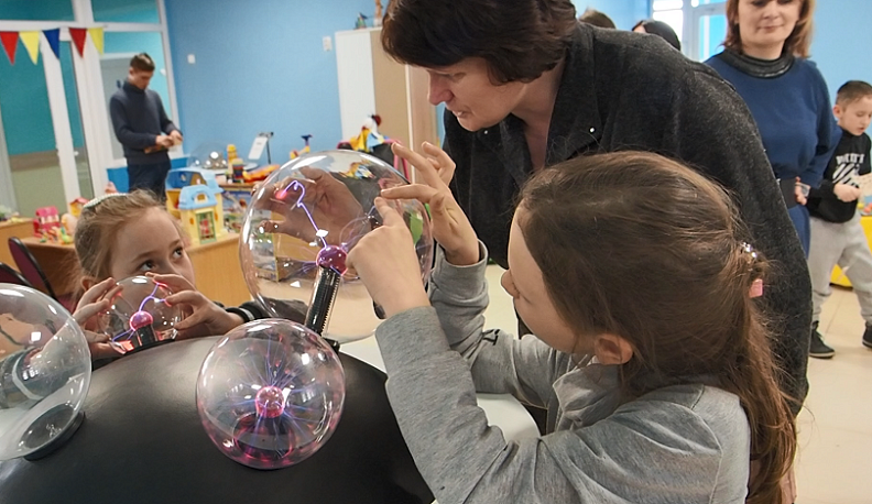 Детей-беженцев из ДНР и ЛНР пригласили в обнинский «Кванториум»