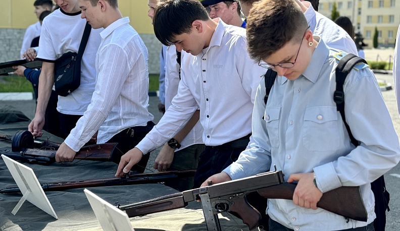 В Калуге прошел День призывника