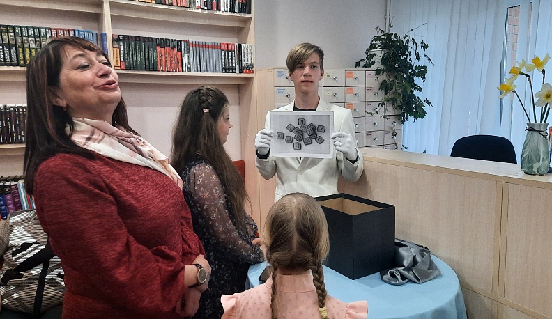 В Сухиничах библиотека на один вечер превратилась в «Книжный дворец»