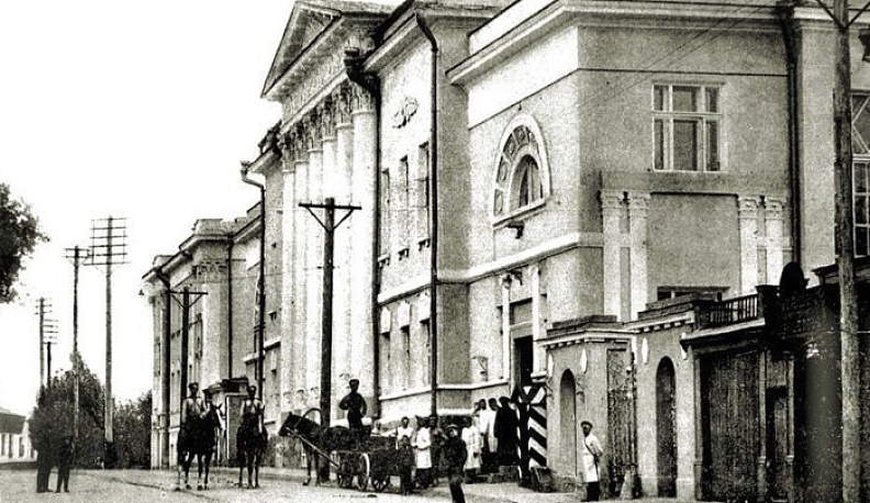 Эпохам вопреки