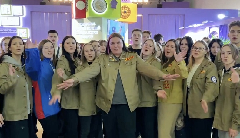 80 бойцов из калужских студотрядов участвуют в молодежном форуме на выставке "Россия"