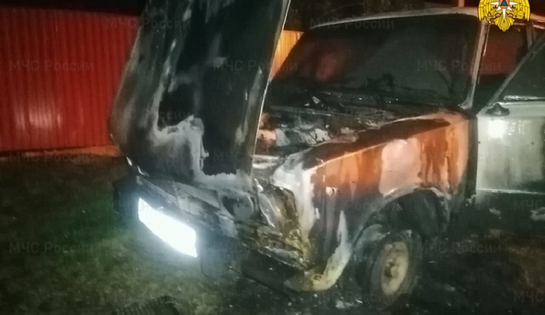 В Малоярославецком районе ночью сгорели «Жигули»