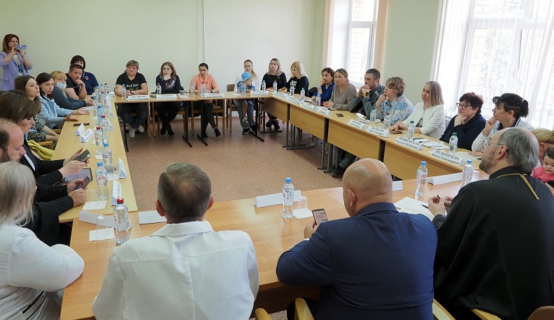 Фонд «Круг добра» приехал в Калугу обсудить помощь в реабилитации местных орфанников