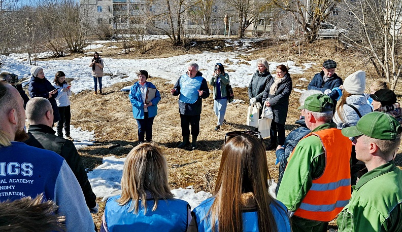 В Калуге Всемирный день воды отметили уборкой берегов Киёвки