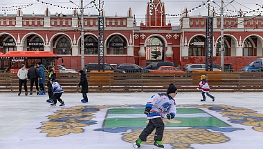 Более 45 тысяч калужан посетили каток на Старом торге