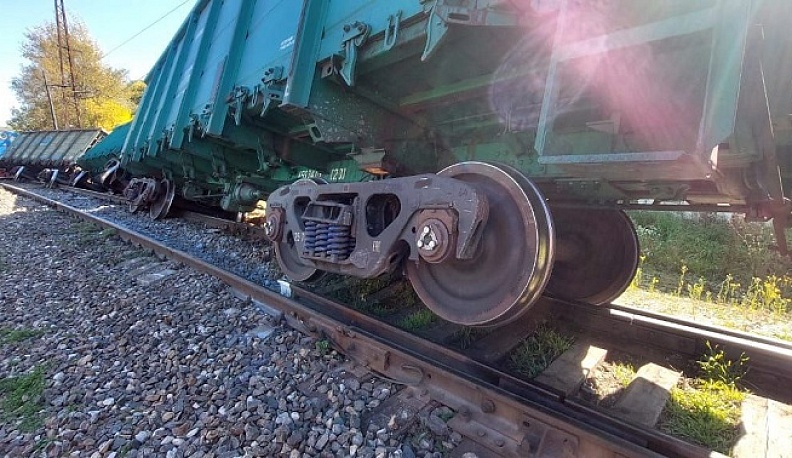 В Малоярославце три вагона сошли с рельсов