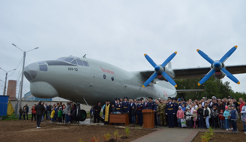 Крылатый монумент