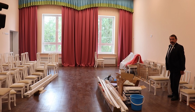 В День знаний депутат Госдумы Геннадий Скляр посетил Мещовск