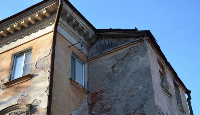 До конца  года в Калужской области из аварийного жилья переселят более 1000 человек