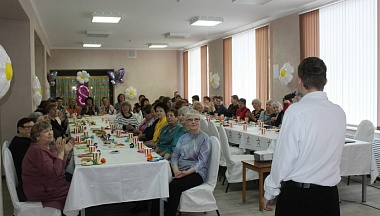 В Козельске поздравили женщин-волонтеров