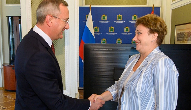 Владислав Шапша выслушал проблемы жителей Юхновского района