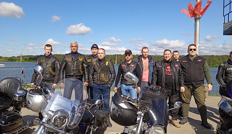 Калужские байкеры подарили праздник детям из Кондровского центра содействия семейному воспитанию «Берега»