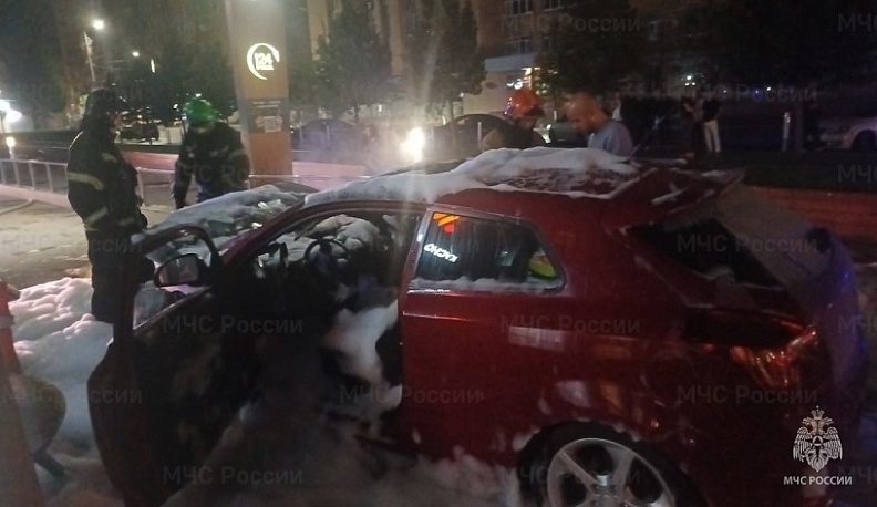 Ночью в Калуге произошло возгорание автомобиля