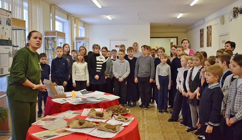 В Тарусе в память о жителях Ленинграда зажглись блокадные «светлячки»