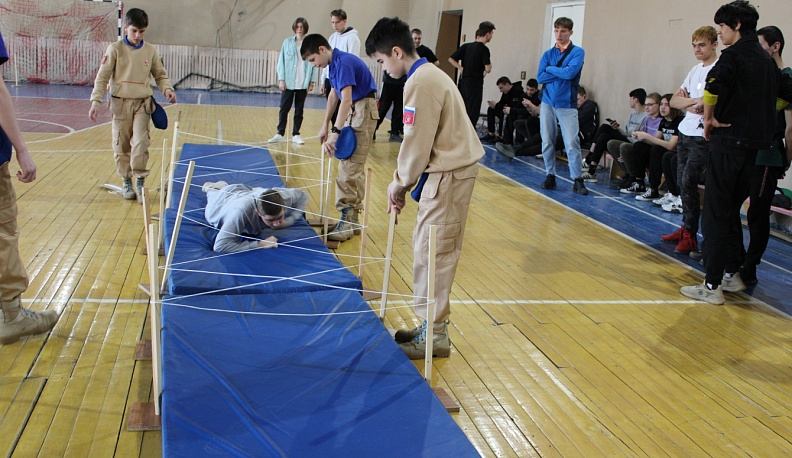 Школьники из Жуковского района приняли участие в военных сборах