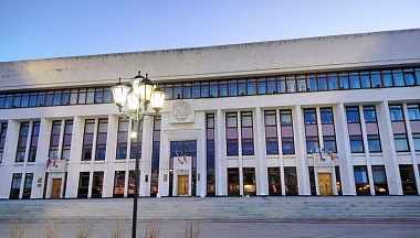 В Калужской области за год объём неконкурентных закупок снизился на 3,3 %