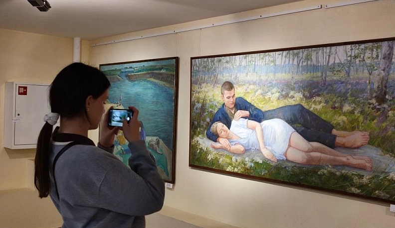 Юбилей специальности отмечают калужские живописцы