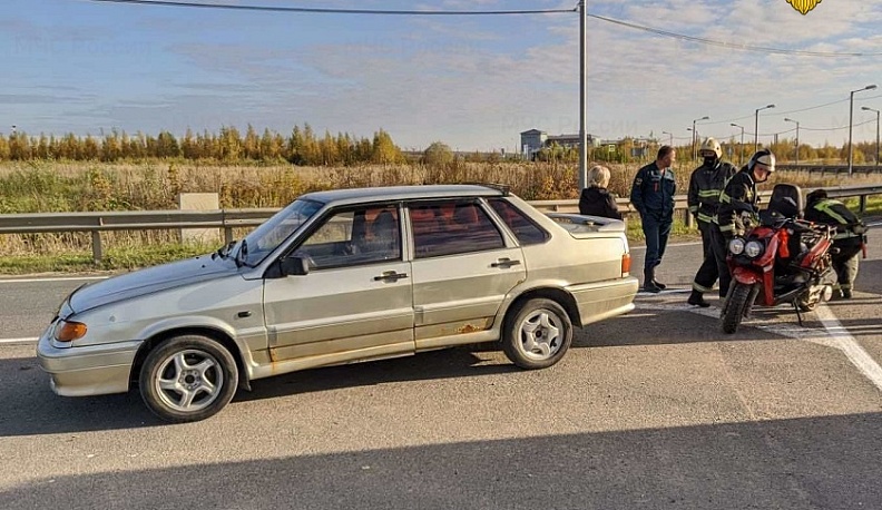 В Калуге на Грабцевском шоссе ВАЗ столкнулся с мотоциклом