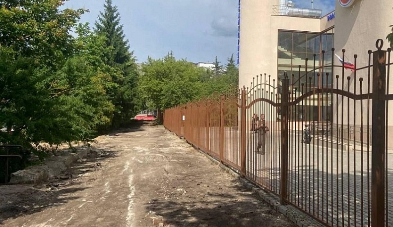 В Обнинске отремонтируют тротуар у «Кванториума»