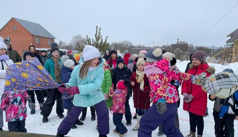 Жители деревни в пригороде Калуги устроили масленичные гуляния