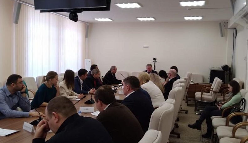 В Калужской области региональные отделения политических партий поддерживают спецоперацию по защите ЛДНР