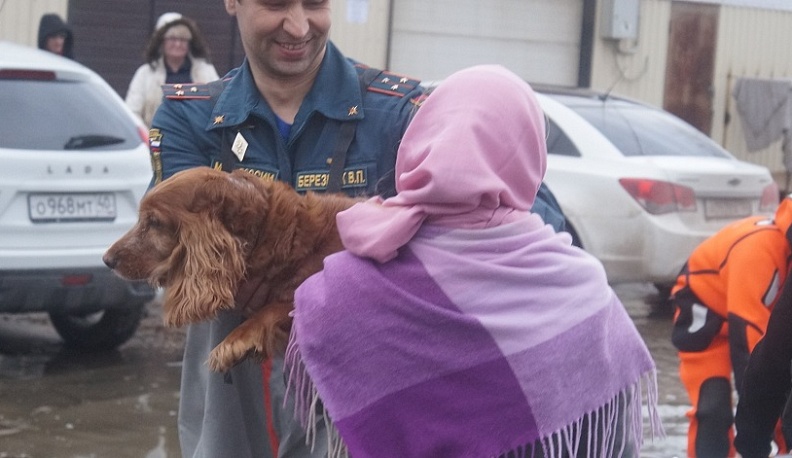 В Козельске отселяют людей из зоны подтопления Жиздры