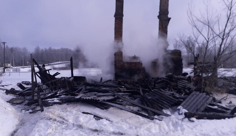 В сгоревшем доме в Спас-Деменском районе обнаружили тело мужчины