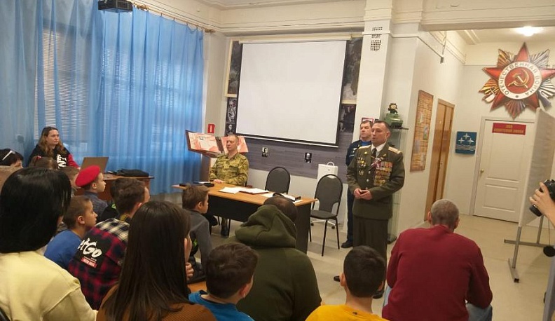 Юным калужанам рассказали, как стать суворовцами