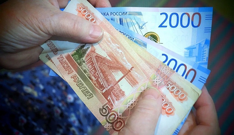 В Калужской области женщина обманула троих человек на покупке мебели