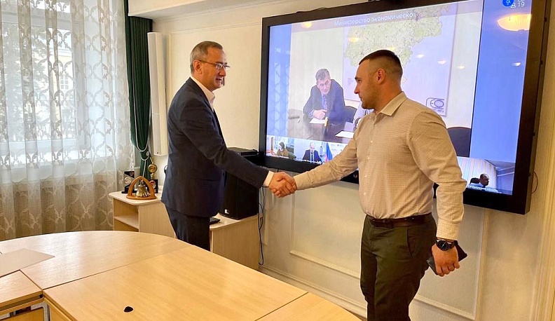 Решить проблему? Вам к губернатору!