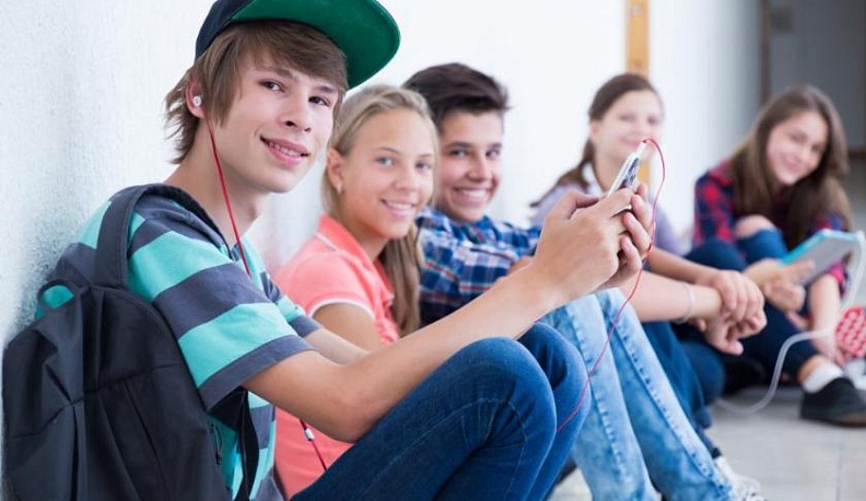 Владимир Туманов: "Для противодействия идеологии экстремизма необходимо прививать молодежи традиционные ценности"