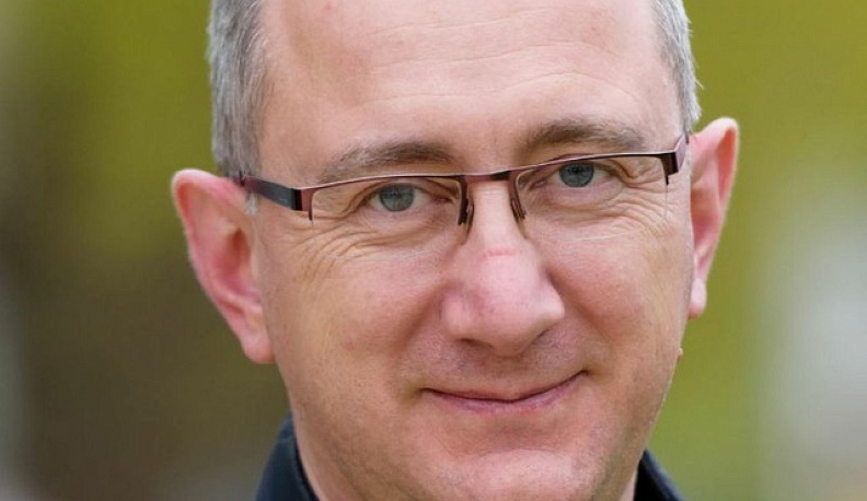 Более 1400 вопросов поступило на прямой эфир Владиславу Шапше