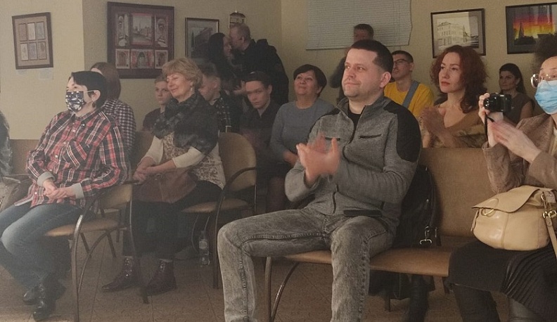 В Калуге прошел поэтический мини-марафон «Послушайте!»