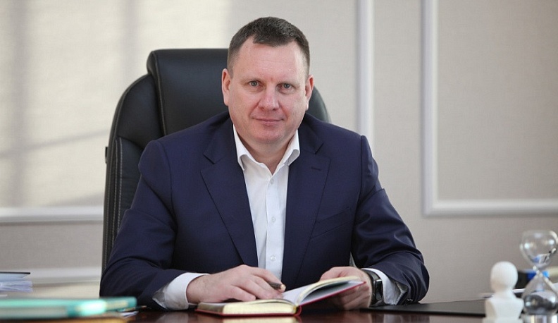 Геннадий Новосельцев: «Сегодня праздник самых творческих, инициативных и перспективных граждан нашей страны»