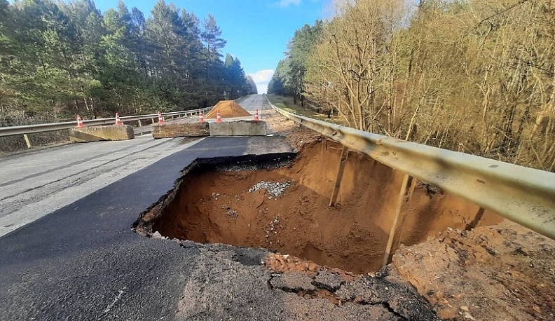 В Калужской области к середине июня восстановят разрушенную паводком дорогу