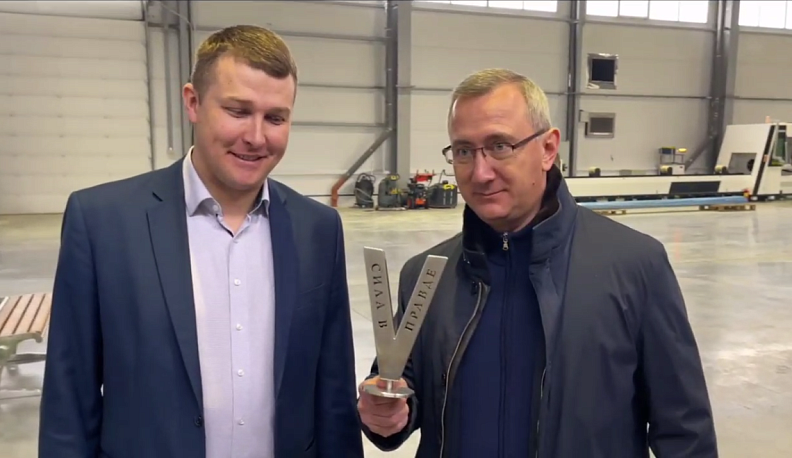 Владислав Шапша побывал на Тарусском предприятии по изготовлению металлоконструкций