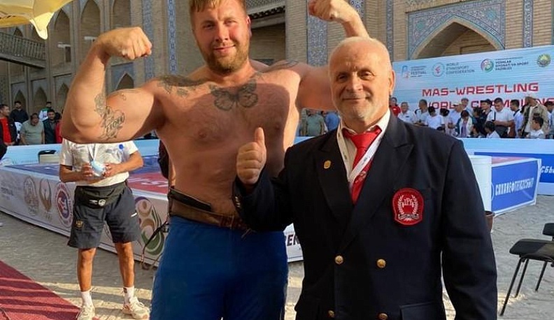 Калужанин в третий раз выиграл чемпионат мира по мас-рестлингу