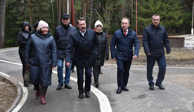 С рабочей поездкой Людиново посетил депутат Государственной Думы Геннадий Скляр