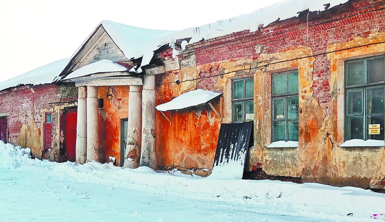 Флигель со двора, в котором находился Молодежный театр Галины Казаковой в начале 2000-х.