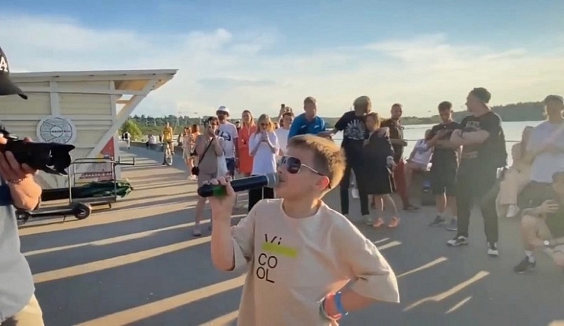 В Калуге на набережной Яченки сразились местные рэперы