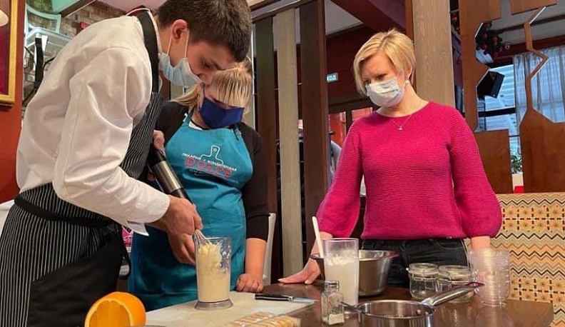 Глава администрации Обнинска исполнила новогоднюю мечту 15-летней жительницы наукограда