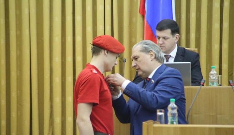 Калужские школьники награждены за свои героические поступки