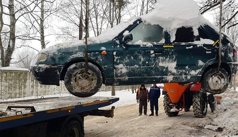 В Обнинске с улиц убирают бесхозные машины
