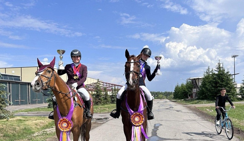 Калужские всадницы завоевали три «золота» и «серебро» международного турнира