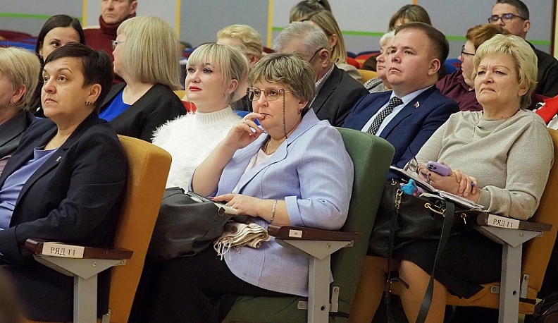 В Калуге обсудили вопрос подготовки кадров для системы образования региона