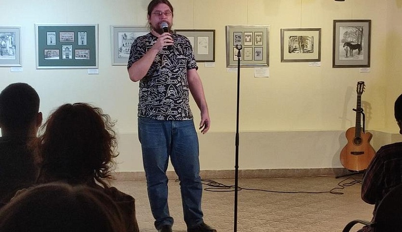 В Калуге прошел поэтический мини-марафон «Послушайте!»