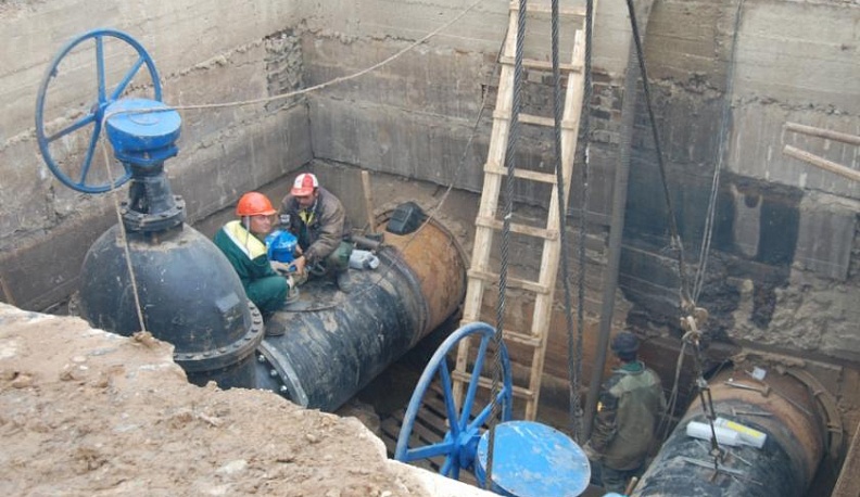 В Калуге отменили работы на водопроводе на Азаровской